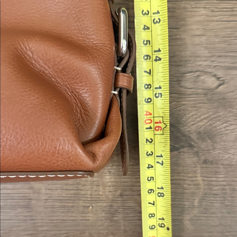 Coach Cargo Tan Leather Shoulder Bag - Picture 5 of 11